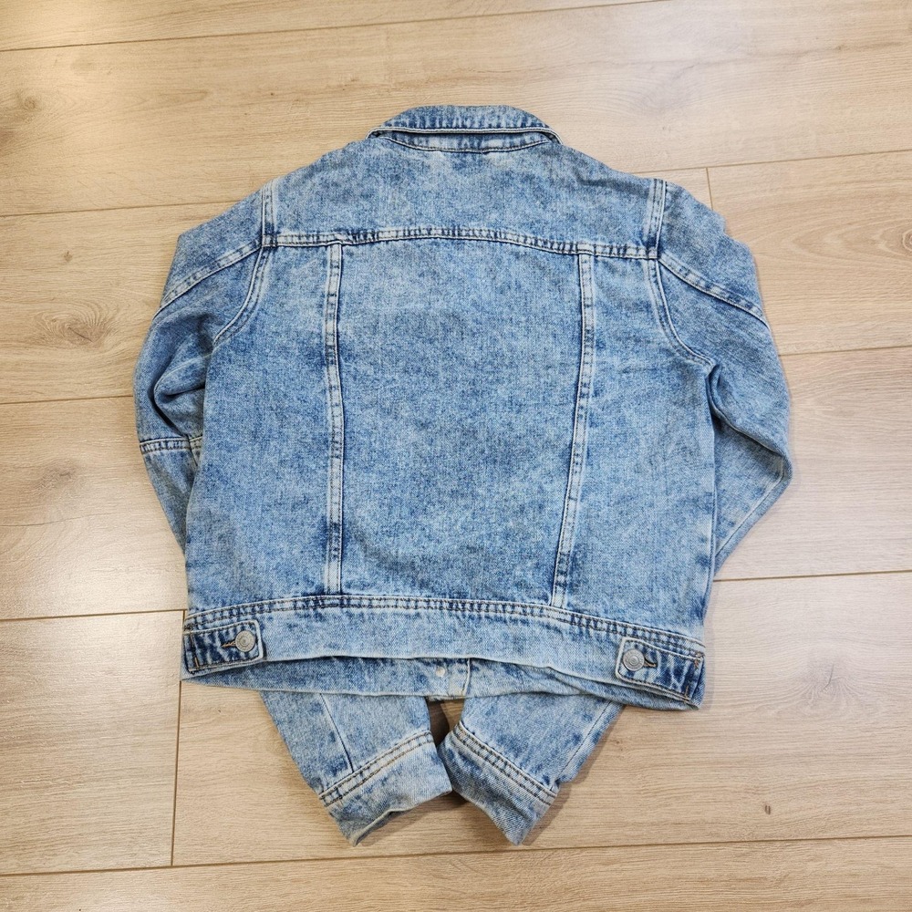 Free People Rumors Denim Jacket Womens XS Blue Button Front Short Trucker - Picture 3 of 7